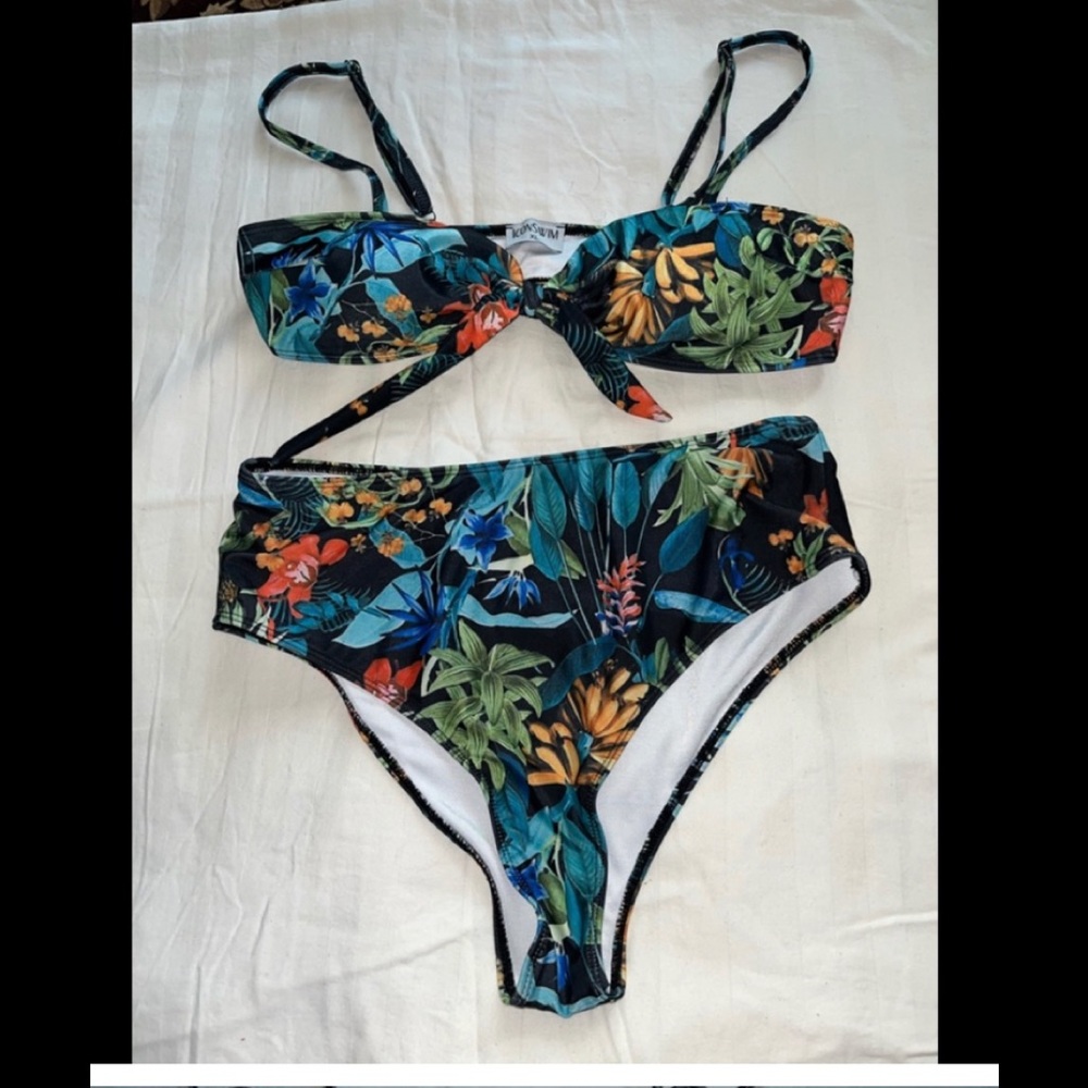 Beautiful, ICON 2 Piece Swimwear, Size XLG